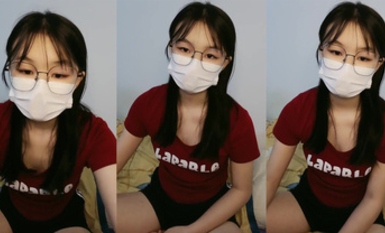 清純粉嫩眼鏡娘@酒窩小妹 尺度福利秀 (2)