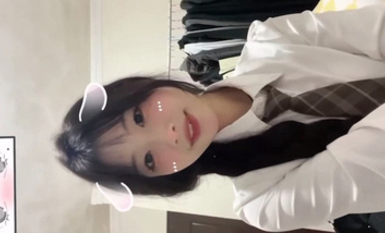 【必擼精品】湖南湘西民族職業技術學院向芳和學長酒店約炮，被現男友發現曝光性愛視頻！