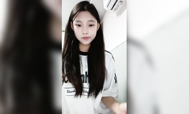 【小草莓真好吃】美乳大學生 摳逼揉奶裸舞自慰 (2)