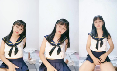 雙馬尾學生嫩妹【甜甜圈】掰穴自慰 粉嫩鮑魚 (8)