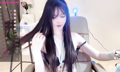 高挑170CM九頭身大長腿話癆女神【Deepeggs】【Hahaha_ha2】又噴水啦，連噴好幾次 要虛脫了 受不了了 我要來啦 漂亮的像假人 (2)