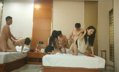 【超清AI畫質增強】2022.9.30，【換妻游戲呀】，今夜3對夫妻，年度換妻淫亂盛宴，顏值都不錯，互相舔胸摸逼，交換伴侶激情無限