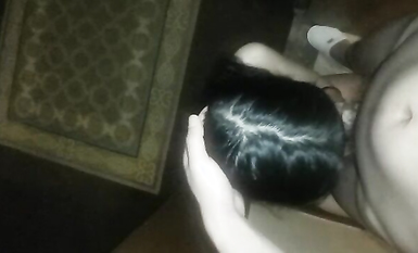 白嫩肌膚漂亮女友性愛實錄 多姿勢無套爆操蒙眼淫盪女友 抽插特寫 完美露臉 (16)