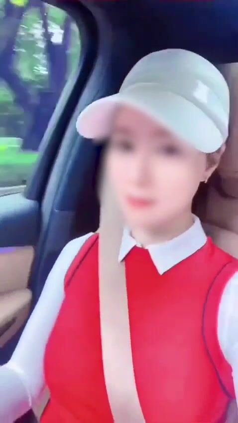 超淫母狗人妻『深綠岸』全新淫亂雙飛-騷妻和綠帽老公調教3P黑絲閨蜜  (9)