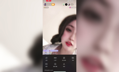 最新《瘋狂抖音》外篇之《抖音擦邊》眾女神直播中各種閃現走光刷邊 露毛露屁 凸點誘惑 (109)