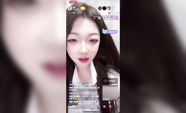 最新《瘋狂抖音》外篇之《抖音擦邊》眾女神直播中各種閃現走光刷邊 露毛露屁 凸點誘惑 (97)