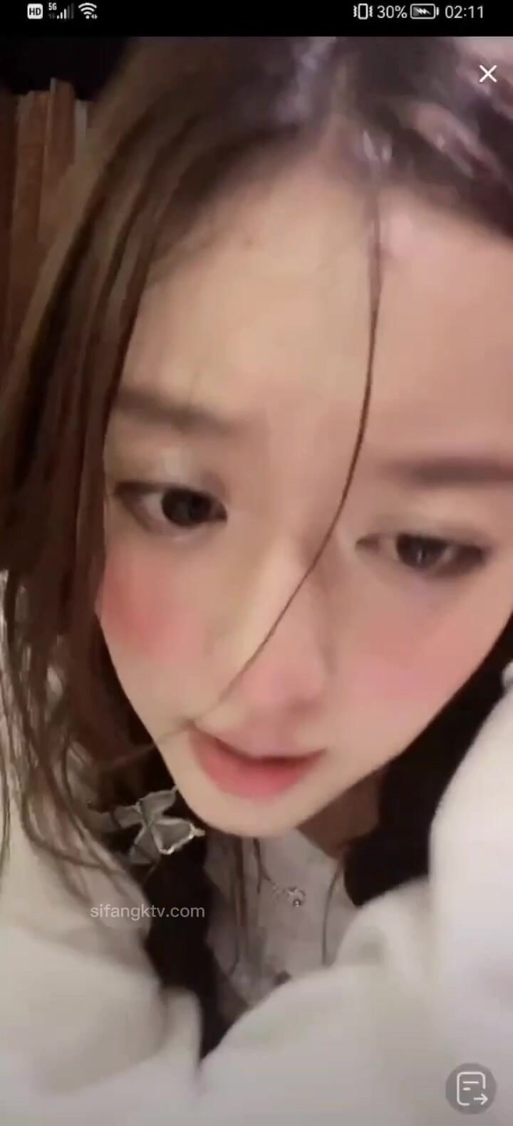 最新《瘋狂抖音》外篇之《抖音擦邊》眾女神直播中各種閃現走光刷邊 露毛露屁 凸點誘惑 (133)