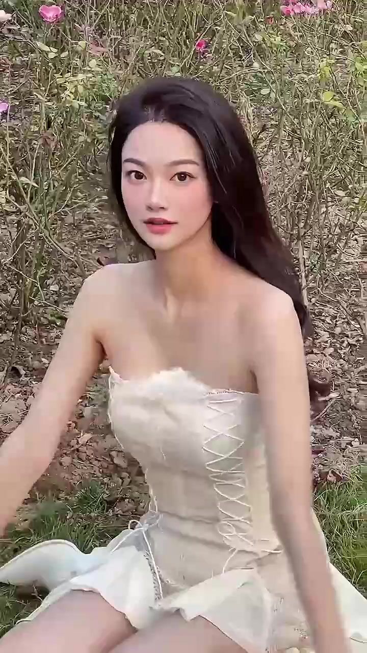 超美極品嫩模『杭州白白』九月最新啪啪 懟操口爆 白虎饅頭穴你值得擁有 高清 (53)