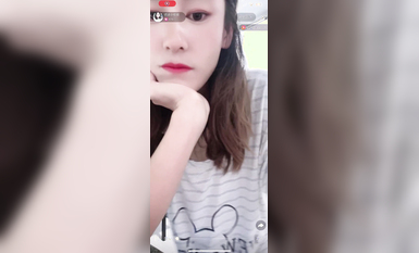 最新《瘋狂抖音》外篇之《抖音擦邊》眾女神直播中各種閃現走光刷邊 露毛露屁 凸點誘惑 (143)