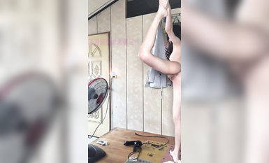 欠了果貸無法償還的美麗人妻 私密視頻被曝光！牛B各種高難度一字馬 (16)