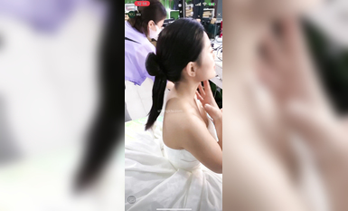 最新《瘋狂抖音》外篇之《抖音擦邊》眾女神直播中各種閃現走光刷邊 露毛露屁 凸點誘惑 (69)