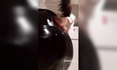 推特頂級母狗chenYY01【頂級大長腿高級貨色】喜歡被兩個男人同時操 (16)