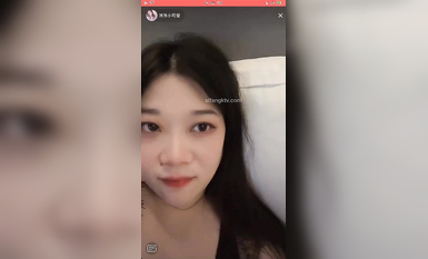 最新《瘋狂抖音》外篇之《抖音擦邊》眾女神直播中各種閃現走光刷邊 露毛露屁 凸點誘惑 (58)