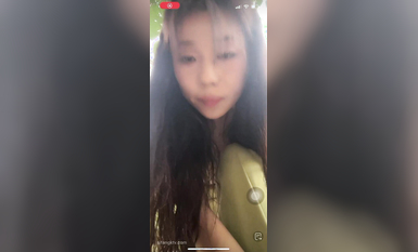 最新《瘋狂抖音》外篇之《抖音擦邊》眾女神直播中各種閃現走光刷邊 露毛露屁 凸點誘惑 (54)