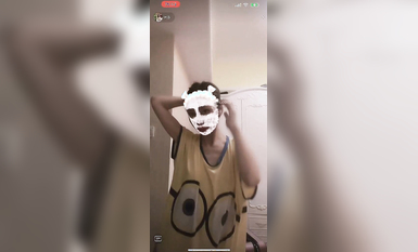 最新《瘋狂抖音》外篇之《抖音擦邊》眾女神直播中各種閃現走光刷邊 露毛露屁 凸點誘惑 (40)