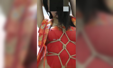 宗師級玩家SM界塔尖反差婊女奴【張婉依】地獄式重度調教乳頭穿釘、抽逼、電擊各種整活 (3)