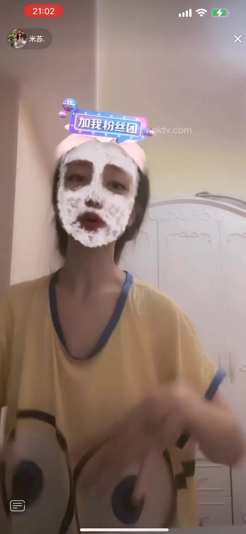 最新《瘋狂抖音》外篇之《抖音擦邊》眾女神直播中各種閃現走光刷邊 露毛露屁 凸點誘惑 (47)