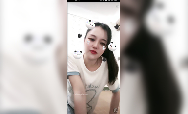 最新《瘋狂抖音》外篇之《抖音擦邊》眾女神直播中各種閃現走光刷邊 露毛露屁 凸點誘惑 (139)