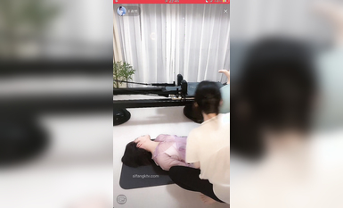 最新《瘋狂抖音》外篇之《抖音擦邊》眾女神直播中各種閃現走光刷邊 露毛露屁 凸點誘惑 (152)