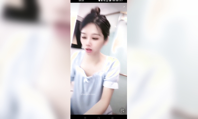 最新《瘋狂抖音》外篇之《抖音擦邊》眾女神直播中各種閃現走光刷邊 露毛露屁 凸點誘惑 (36)