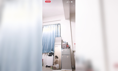 最新《瘋狂抖音》外篇之《抖音擦邊》眾女神直播中各種閃現走光刷邊 露毛露屁 凸點誘惑 (135)