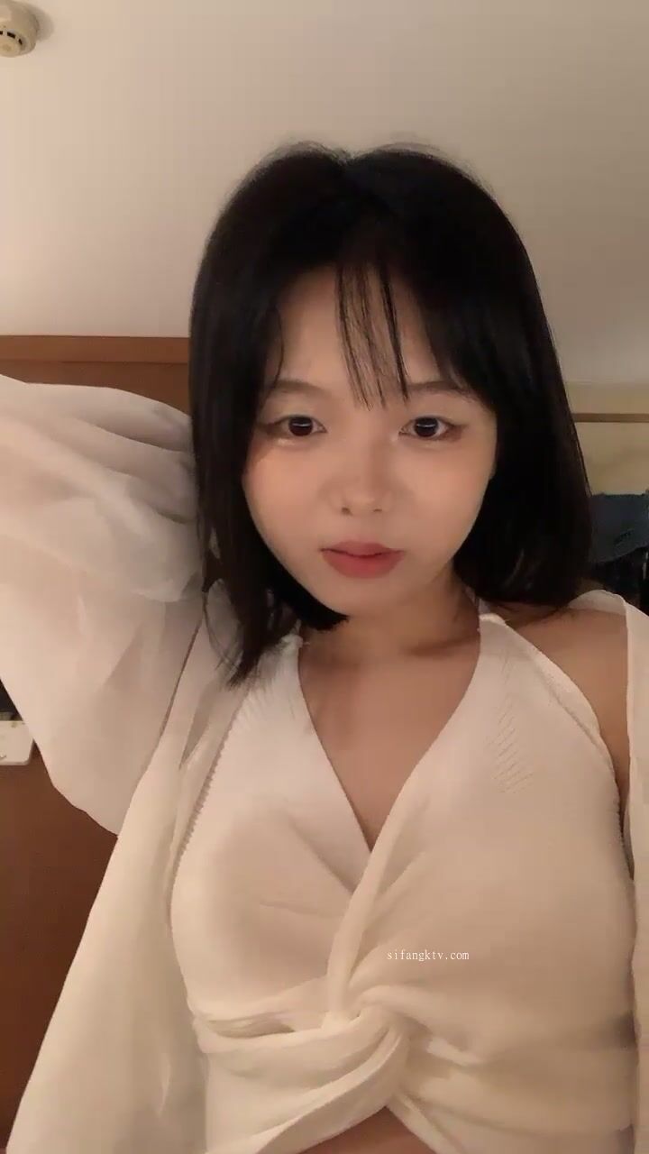 新人！良家少女下海~【炫了八碗飯】好清純！BB超粉嫩~秒硬 (3)