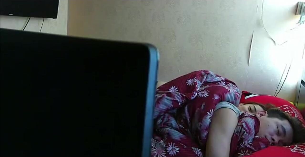 強烈推薦！旅館老闆【偷拍史上最美的滿級大美女】沒有之一！長得像湯唯 史上最美的清純美女與男友日常打炮 (3)