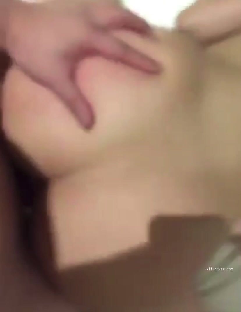 清純蘿莉大奶翹臀和男友啪啪真實自拍 後入猛操極品豐臀 暴力虐操PP都打紅了 (7)