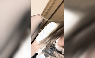 【京魚兒】19歲童顏巨乳少女~學生服~公園涼亭刺激玩跳蛋! (2)