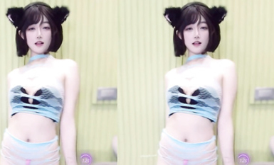 Stripchat虎牙女神【你的小狗】千元定製，超高顏值可愛型，私定~露臉全裸塞跳蛋裸舞挑逗~必擼佳作 (2)