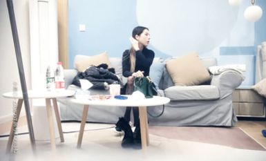 極品騷貨舞蹈老師兼職，一字馬，風騷淫盪，勾魂攝魄，尤物不常見，值得欣賞。