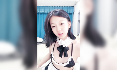 新人主播  超級粉嫩的校花級主播源源 舌釘口交 剛下海就跪在馬桶上被操，道具調教，胸推，舌釘小嘴性感口交，各種姿勢爆操 (37)