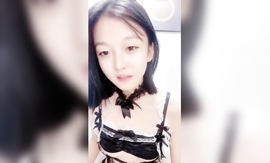 新人主播  超級粉嫩的校花級主播源源 舌釘口交 剛下海就跪在馬桶上被操，道具調教，胸推，舌釘小嘴性感口交，各種姿勢爆操 (71)