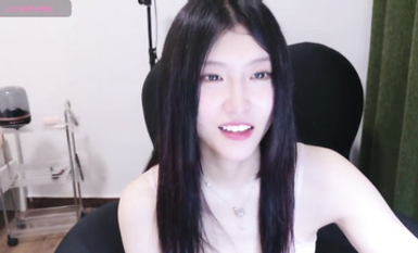 Stripchat 新女神降臨 Rainybaby首次門票大秀 全裸自慰絕美 (10)