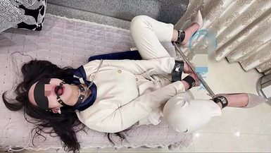 海角姐弟亂倫【會噴水的親姐姐】ktv強上姐姐後續39-連操兩次全部內射 SM 氣質女神變發情母狗，噴泉式潮噴