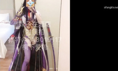 喜歡cos的小母狗嫩妹『桐下愛希』雷神