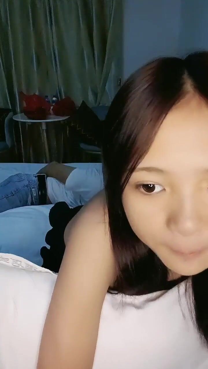 【嫩女】【瀟灑紅塵】合集，還沒長毛的超嫩小美女被開苞！2 (1)