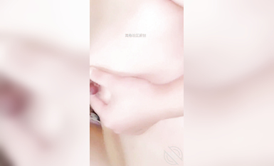 我和媽媽的亂倫史》外婆住在隔壁 第一次操穿黑絲的媽媽 小聲對白37媽媽騷B特寫,福利貼,感謝老鐵掛念之作