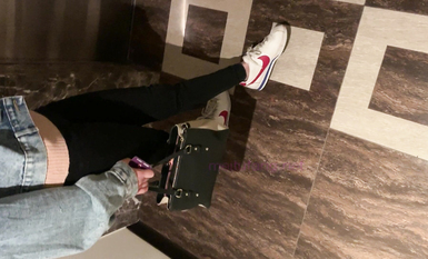 【台灣情侶泄密流出】 超可愛的長發小嫩妹和男友啪啪被曝光 (2)