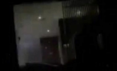 貴在真實！兩個小騷貨出軌被老公現場抓包當面對質！老頭頭頂綠油油小騷貨出軌賓士渣男被當場抓包 (2)