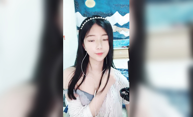 超重磅絕版資源！校花女神【一夢】早期下海珍貴錄像~！ (3)