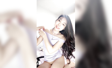 【濕濕】絕頂長腿騷母狗狗鏈舔內褲高跟鞋插逼 (28)