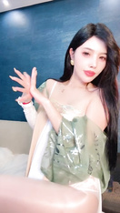 【白熙】高顏值女神，極品身材白虎嫩逼，道具插逼，自慰噴水  (13)