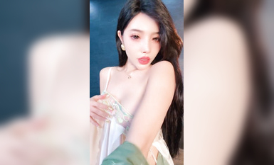 【白熙】高顏值女神，極品身材白虎嫩逼，道具插逼，自慰噴水  (17)