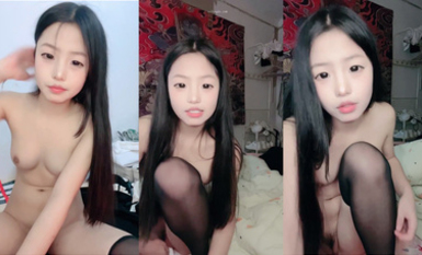 【你的宇啊】最美學妹清純可人高顏值噴火身材懟屏掰B_2