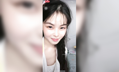 最新《瘋狂抖音》外篇之《抖音擦邊3》顏值主播直播各顯神通 閃現 走光露點 刷邊PK (188)