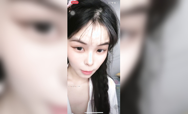 最新《瘋狂抖音》外篇之《抖音擦邊3》顏值主播直播各顯神通 閃現 走光露點 刷邊PK (188)