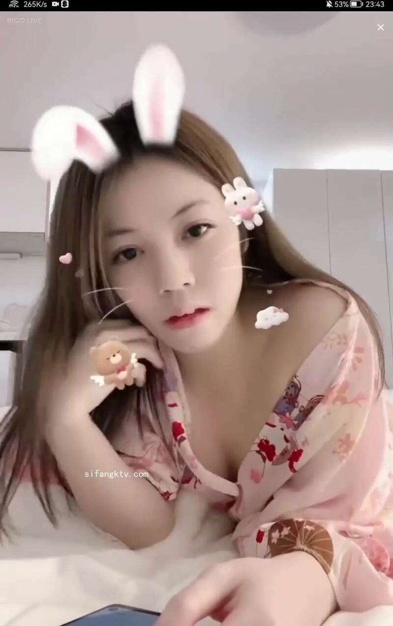 最新《瘋狂抖音》外篇之《抖音擦邊3》顏值主播直播各顯神通 閃現 走光露點 刷邊PK (212)