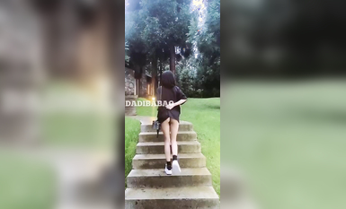 抖音80W粉絲推特網紅超萌蘿莉反差婊一隻喔私拍視圖大量流出人前露出3P喝尿野戰騷中極品 (118)