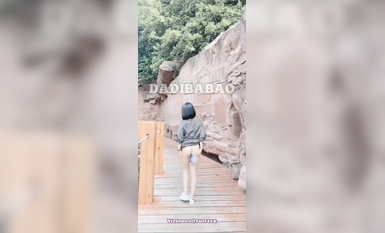 抖音80W粉絲推特網紅超萌蘿莉反差婊一隻喔私拍視圖大量流出人前露出3P喝尿野戰騷中極品 (112)